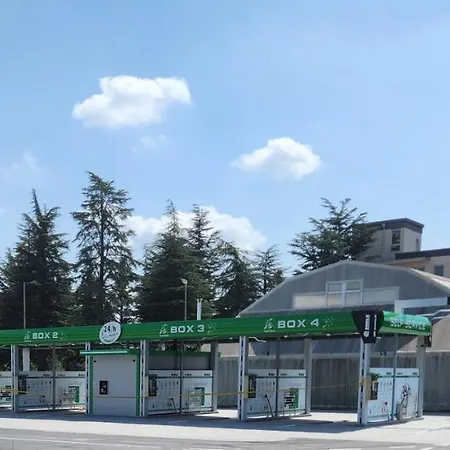 Roomsapartments Popcourt Tenis Centar