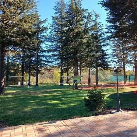 Roomsapartments Popcourt Tenis Centar *