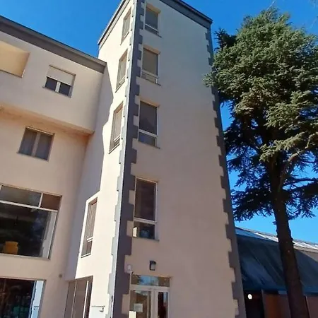 Roomsapartments Popcourt Aparthotel